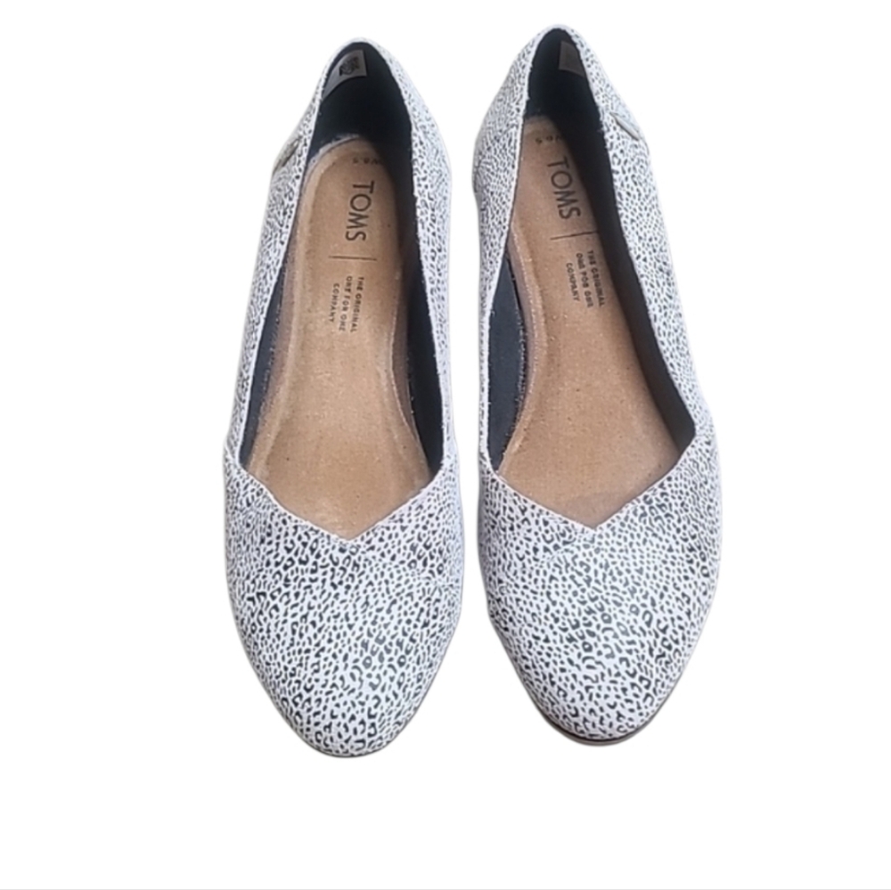 Toms Julie Cheetah Print Flats